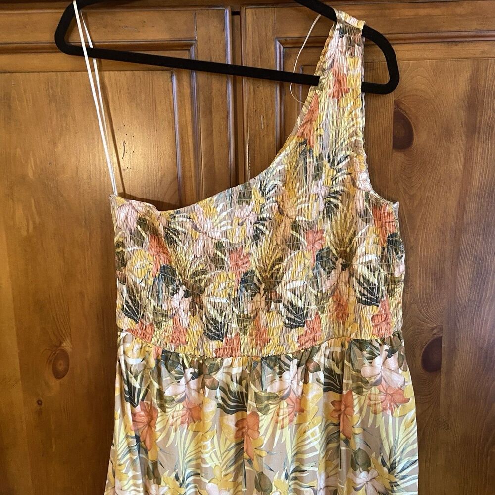 Time and Tru Tiered One Shoulder Smocked Dress Size XXL (20) Tropical Floral - Picture 3 of 12